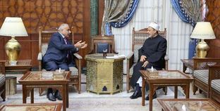 شيخ الأزهر و رئيس الوزراء العراقي