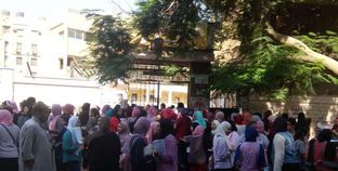 تزاحم الطلاب على مدرسة الشهيد محمد محمود