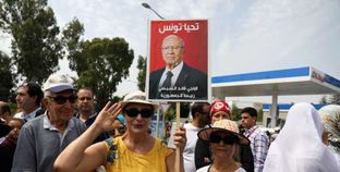 تونسيون يودعون الرئيس الراحل الباجي قايد السبسي