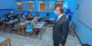 محافظ الإسكندرية في امتحانات الشهادة الإعدادية