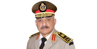الفريق أول عبدالمجيد صقر القائد العام للقوات المسلحة وزير الدفاع والإنتاج الحربي