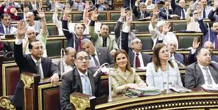 «مدبولى» وعدد من الوزراء خلال جلسة البرلمان