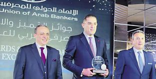 إيهاب السويركى يتسلم جائزة بنك أبوظبى التجارى - مصر