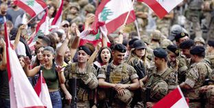 اللبنانيون يواصلون التظاهر ضد الحكومة لليوم السابع على التوالى «أ.ف.ب»