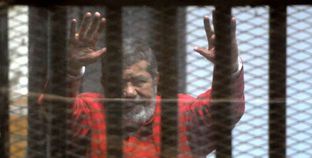 محمد مرسى فى إحدى جلسات محاكمته