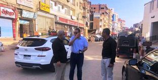 جولة مفاجئة لمحافظ الشرقية بمدينة أبو حماد لمتابعة أعمال النظافة