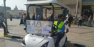 إعادة تشغيل سيارات جولف بمحطة مصر لنقل كبار السن وذوى الاحتياجات الخاصة مجانا