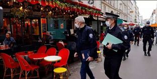 مدن فرنسا تستعد لفرض حظر التجوال لمواجهة الموجة الثانية من كورونا