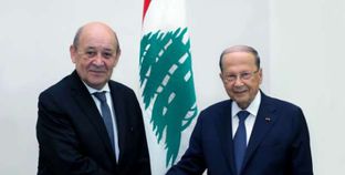 الرئيس اللبناني ميشال عون يستقبل ، وزير خارجية فرنسا جان إيف لودريان