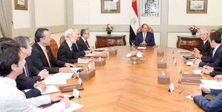 السيسي يشيد بقوة العلاقات المصرية اليابانية خلال لقاء رئيس شركة "تويوتا"