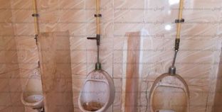 حمامات غير صالحة للاستخدام بمدرسة عرب الشريفة