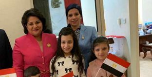 سفيرة مصر لدى قبرص تدلي بصوتها في استفتاء التعديلات الدستورية