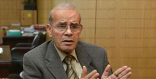 الدكتور أحمد يوسف أحمد، المدير الأسبق لمعهد البحوث والدراسات العربية، أستاذ النظم السياسية بجامعة القاهرة
