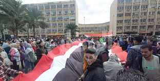 سياسيون وممثلو عمال مصر: الدولة نجحت في مواجهة تحديات صعبة خلال 10 سنوات