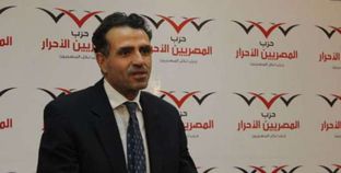 د. محمود العلايلي، القيادى بالمصريين الأحرار