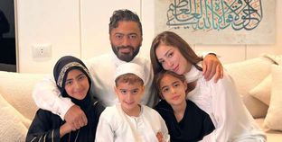 تامر حسني وعائلته
