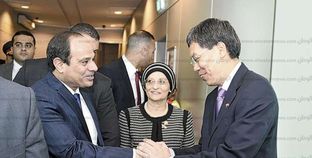 الرئيس «السيسى» خلال لقائه بمسئولين من سنغافورة أثناء زيارته أمس