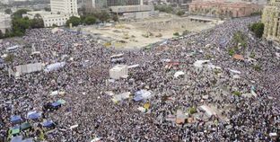 ثورة 25 يناير أطاحت بالرئيس الأسبق حسنى مبارك بعد 30 سنة فى الحكم
