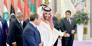 الرئيس «السيسى» والأمير محمد بن سلمان خلال فعاليات القمة العربية