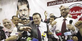 الإخوان يحتفلون بفوز «مرسى» قبل إعلان النتيجة
