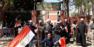 بالصور| أزهريون في الاستفتاء.. المقاطع لا يريد الخير لمصر