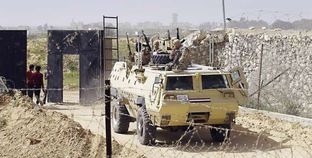 الآليات العسكرية تواصل تمشيط سيناء «صورة أرشيفية»