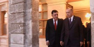 ينفذ رغبات أردوغان.. السراج يحاول شرعنة دخول القوات التركية في ليبيا