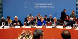 خبراء يوضحون أسباب غياب حفتر والسراج عن مؤتمر برلين