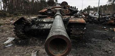 دبابة روسية مدمرة - لقطة أرشيفية