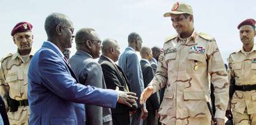 نائب رئيس المجلس العسكرى السودانى لدى وصوله اجتماعات «جوبا»