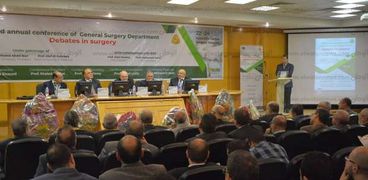 رئيس جامعة الزقازيق يفتتح المؤتمر السنوي الثالث لقسم الجراحة