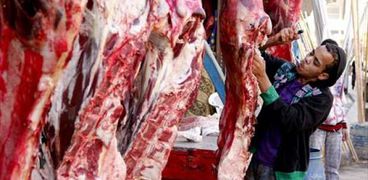 انتشار «شوادر اللحوم» فى القاهرة رغم قرار المحافظ بمنعها «صورة أرشيفية»