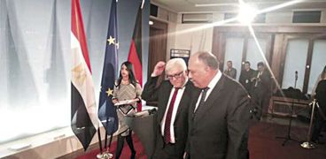 جانب من المؤتمر الصحفى لوزيرى الخارجية المصرى والألمانى فى برلين