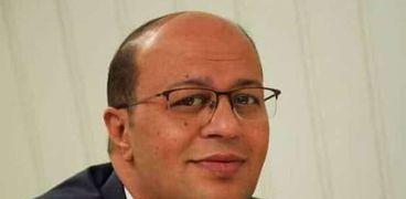 الدكتور أحمد أبو غنيمة مدير وحدة التنمية الإقتصادية بالمنيا