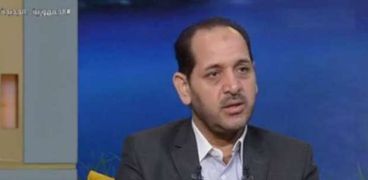 الدكتور أسامة الشعث أستاذ العلاقات الدولية
