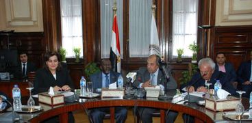 وزير الزراعة خلال لقاءه نظيره السوداني