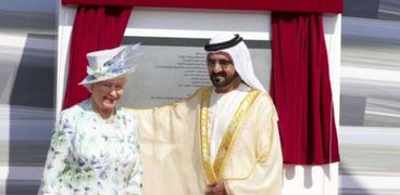 رئيس مجلس وزراء الإمارات مع الملكة الراحلة