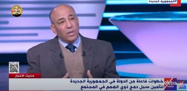 الكاتب الصحفي رفعت رشاد