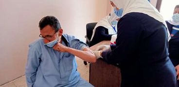 مواعيد عمل مراكز تطعيم لقاحات كورونا في رمضان 2021