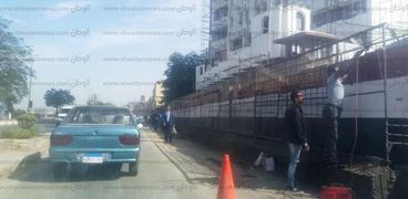 دعوى قضائية ضد وزير الداخلية ومحافظ أسوان بسبب حائط الكورنيش الخرساني