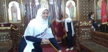 طالبات ينظفن كنيسة بالمنيا
