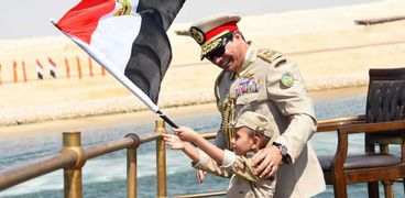 الرئيس عبد الفتاح السيسي خلال افتتاح قناة السويس الجديدة