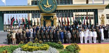 كلية القادة والأركان تحتفل باليوم الوطني لمصر ودول الدارسين الوافدين