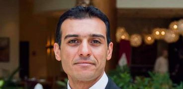 الدكتور إسلام عنان أستاذ اقتصاديات الصحة وعلم انتشار الأوبئة