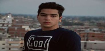 مصطفى طالب ثانوية عامة مصور فوتوسيشن مدينة بيلا فى كفر الشيخ
