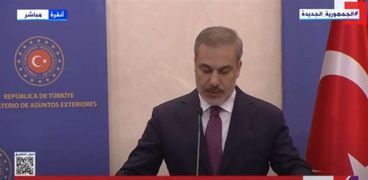 وزير خارجية تركيا هاكان فيدان خلال المؤتمر الصحفي