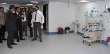 نائب محافظ المنيا يتفقد مستشفى التأمين