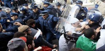 تجدد الاحتجاجات في الجزائر