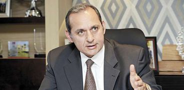 هشام عكاشة رئيس مجلس إدارة البنك الأهلى