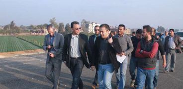 وزير النقل يتفقد أعمال تنفيذ طريق «شبرا- بنها الحر»
